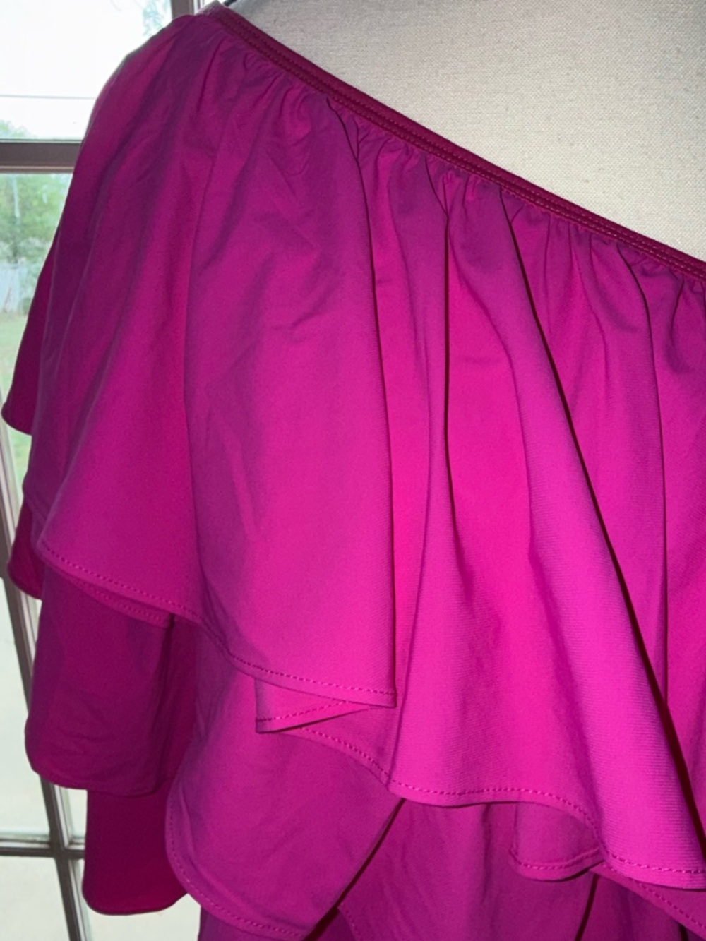 NWT Express Neon Berry Layered Ruffle One Shoulder Tank Top XL - Picture 8 of 8